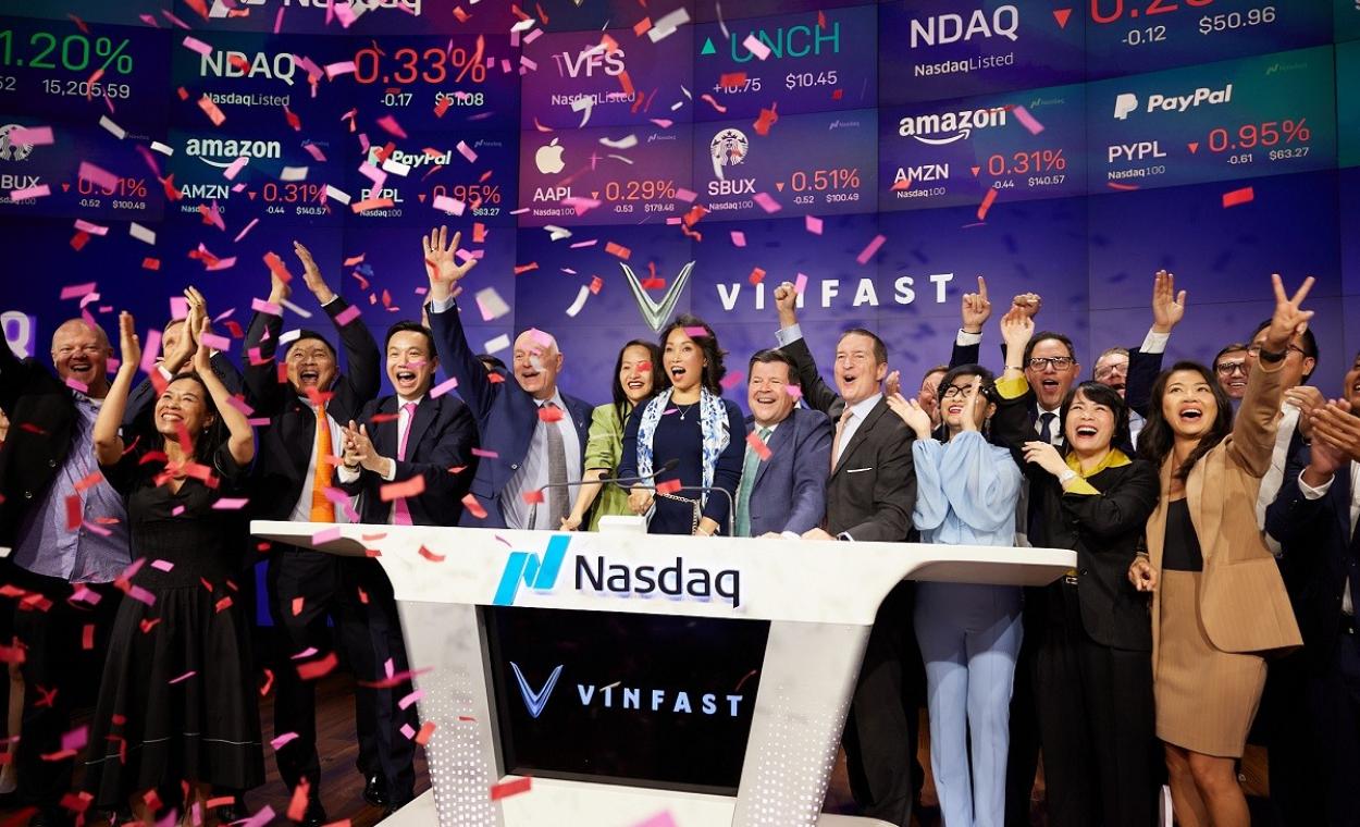 Qúa Đỉnh VinFast chính thức lên sàn Nasdaq với vốn hóa hơn 23 tỷ USD
